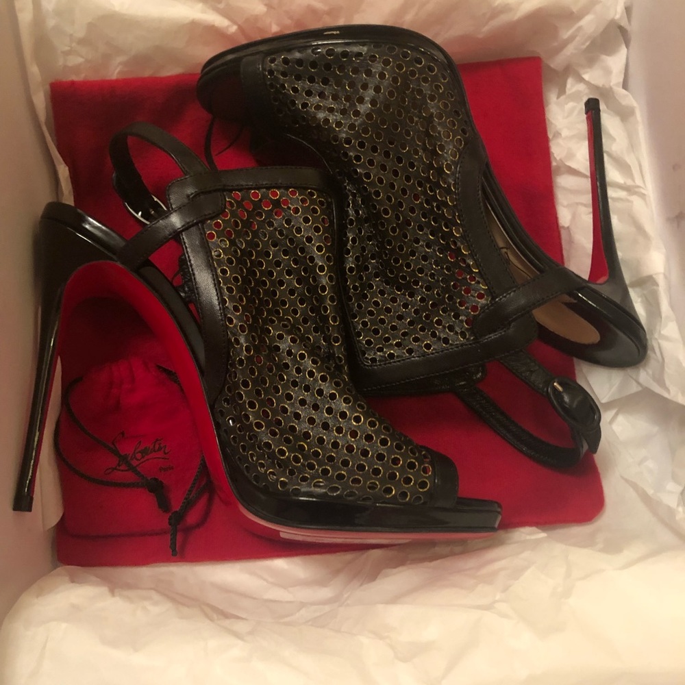 Brand new christian louboutin hell’s.